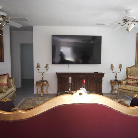 A Beautiful Queen Bedroom Orlando Exteriör bild