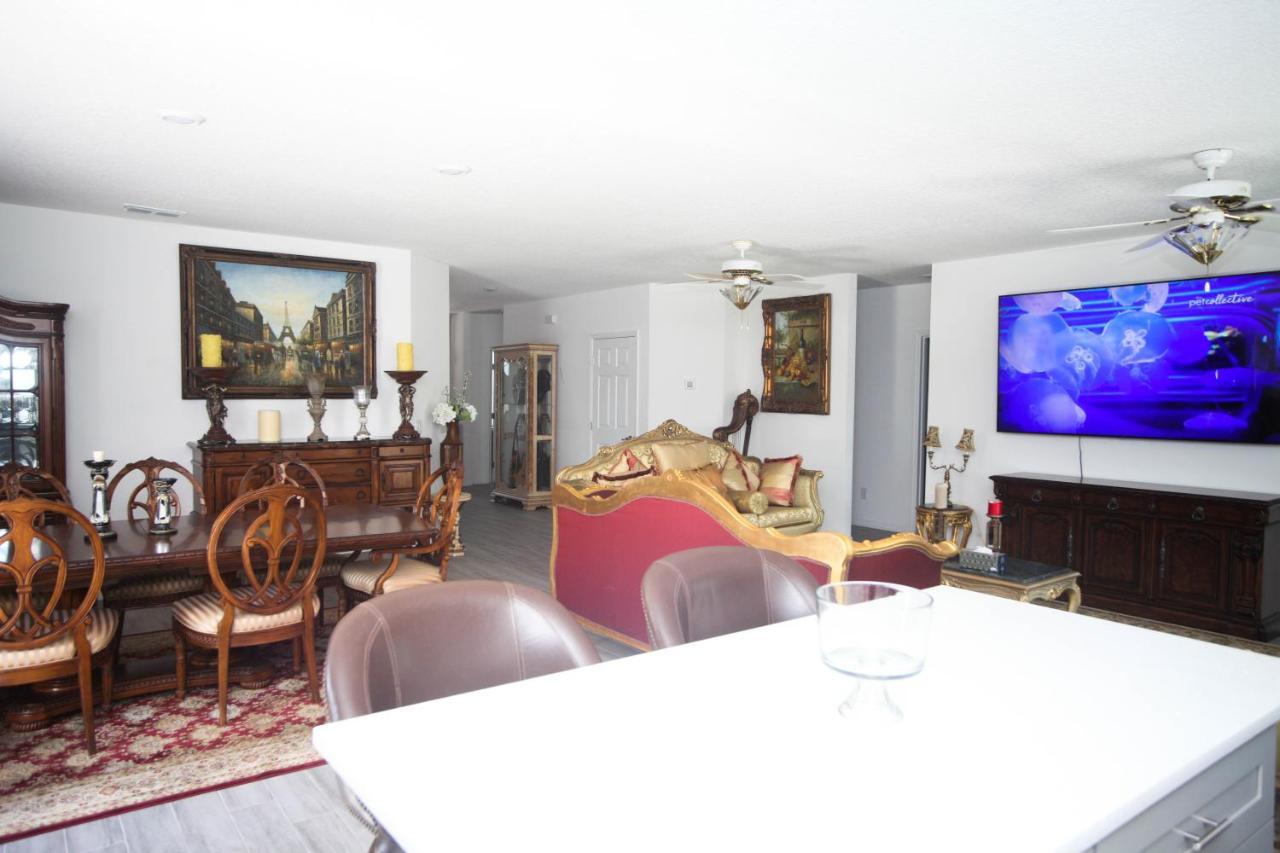 A Beautiful Queen Bedroom Orlando Exteriör bild