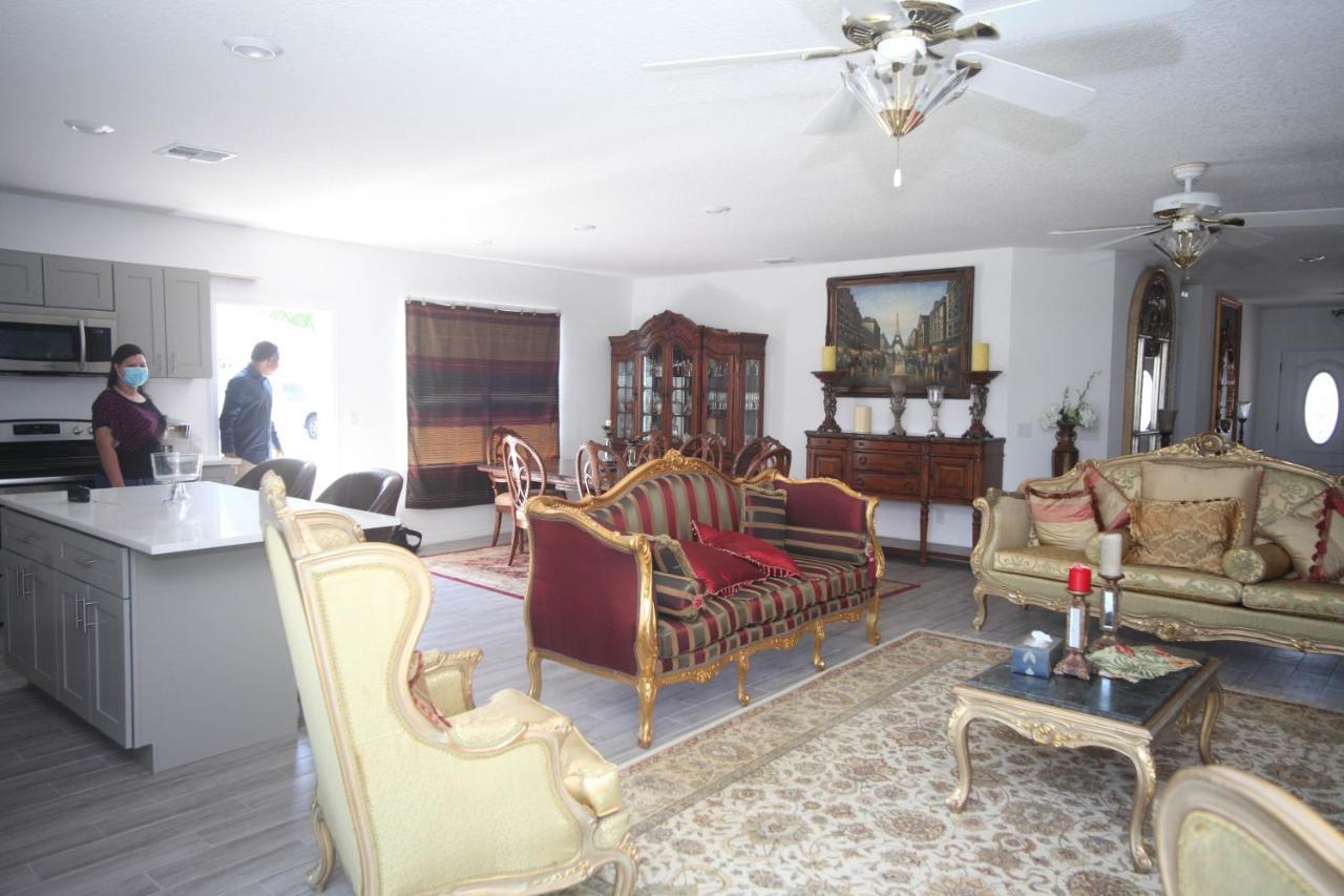 A Beautiful Queen Bedroom Orlando Exteriör bild