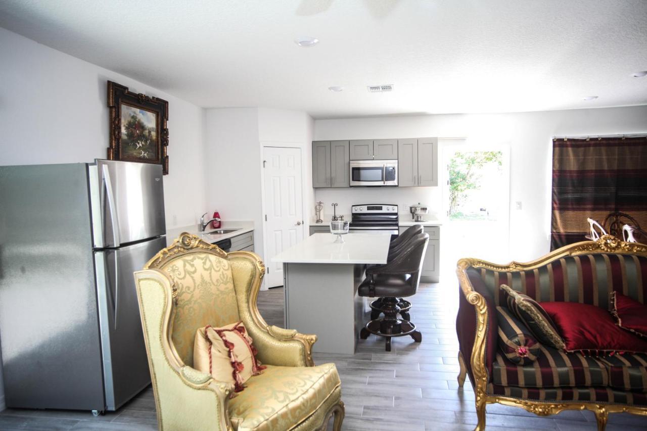 A Beautiful Queen Bedroom Orlando Exteriör bild