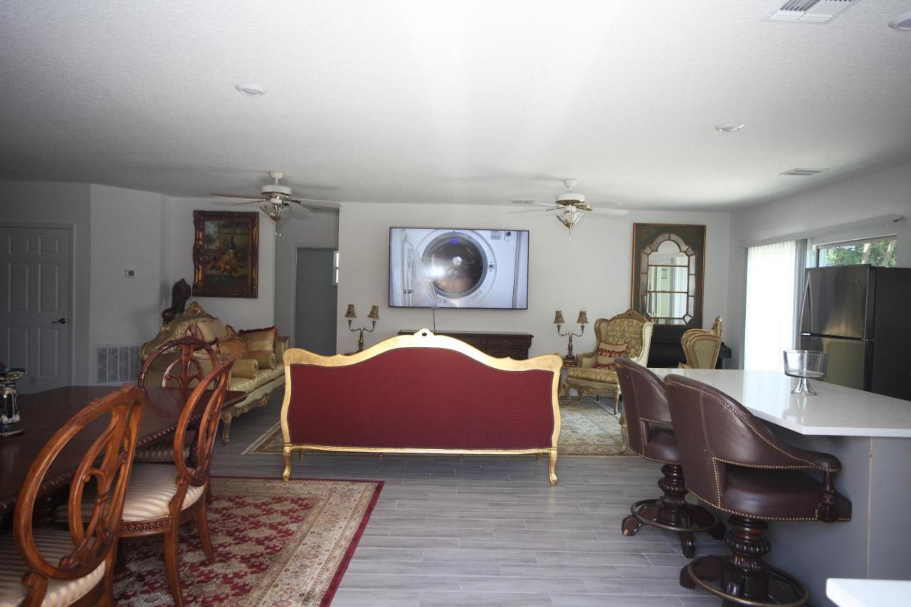 A Beautiful Queen Bedroom Orlando Exteriör bild