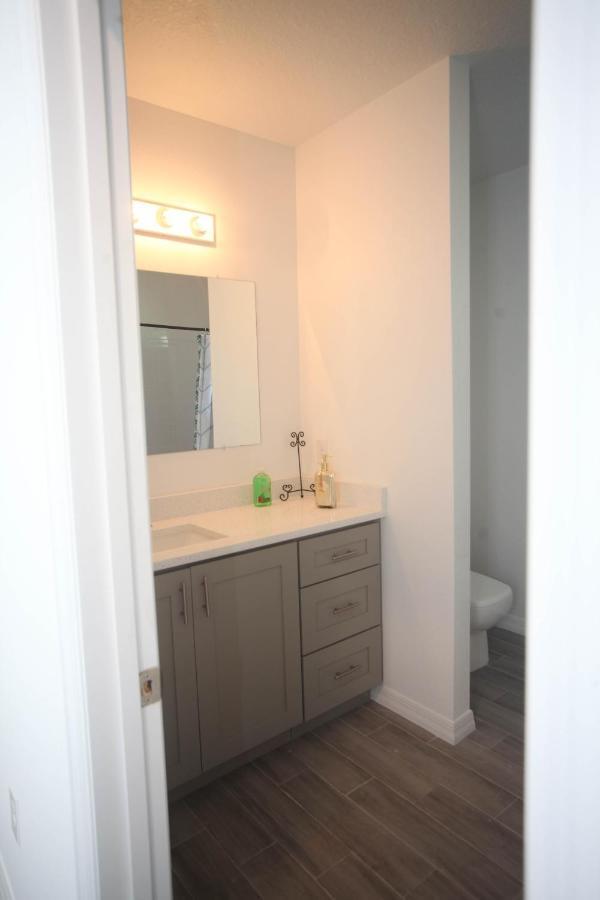 A Beautiful Queen Bedroom Orlando Exteriör bild